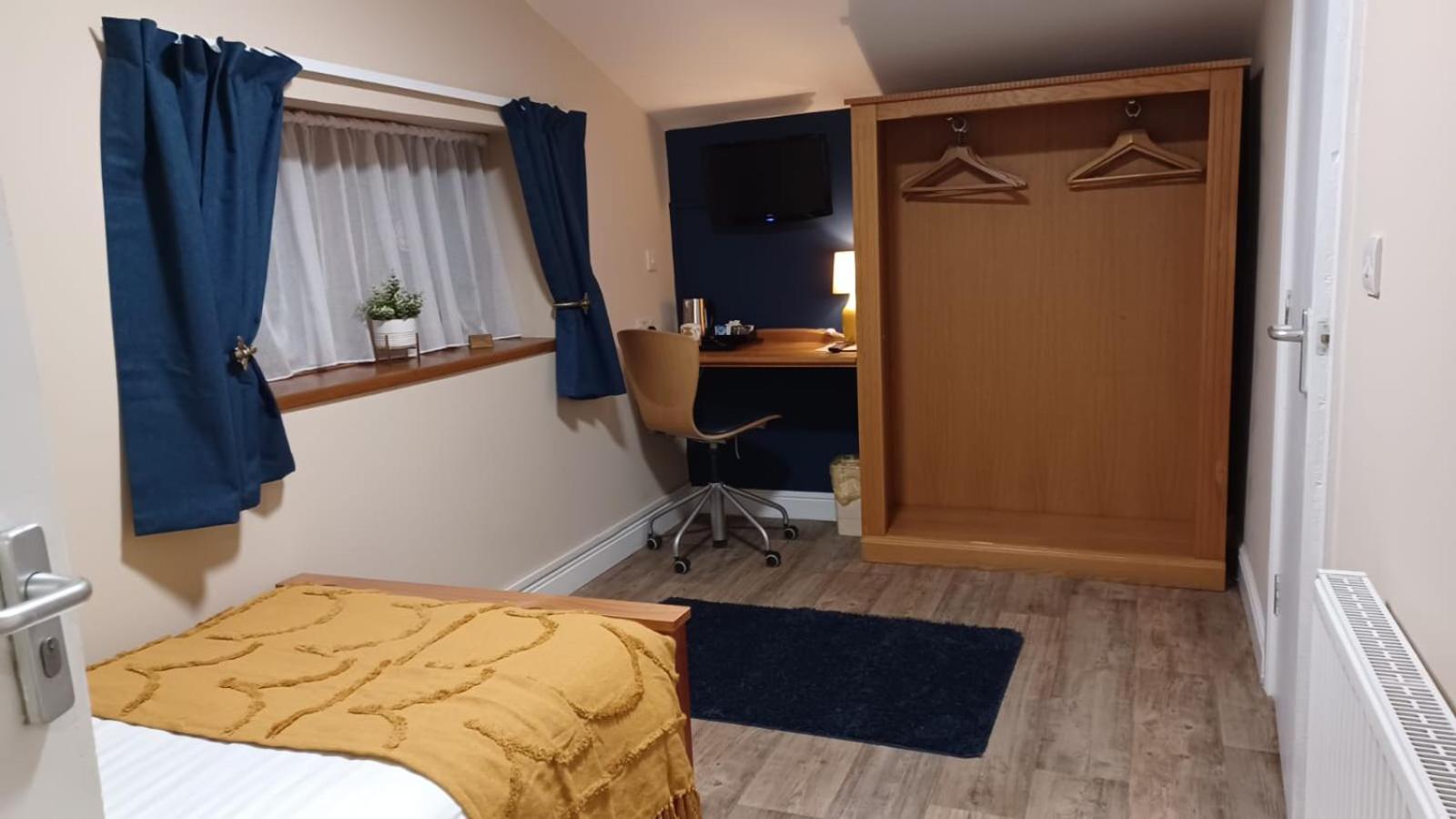 The Renishaw Rooms מראה חיצוני תמונה